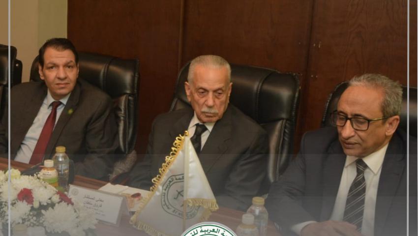 المحكمة العربية للتحكيم توقّع بروتوكول تعاون مع محافظة أسيوط لتعزيز الوعي الوطني وبناء القدرات
